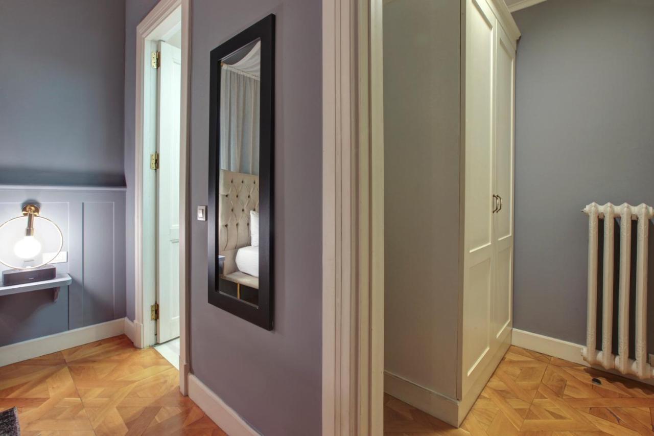 Otel Lina Taksim Pera Former Walton 4*